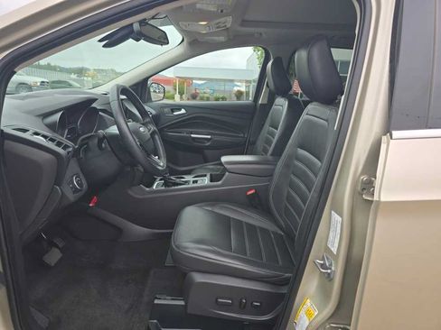 Used 2018 Ford Escape Titanium AWD/4WD image 9