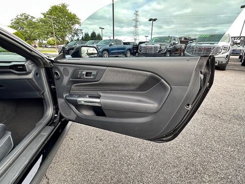 Used 2024 Ford Mustang GT RWD image 14