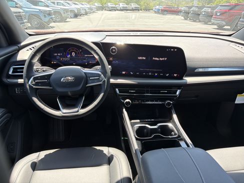 New 2026 Chevrolet Traverse LT image 24