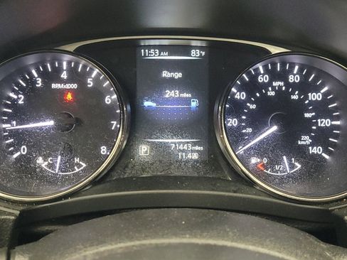 Used 2016 Nissan Rogue S FWD image 23