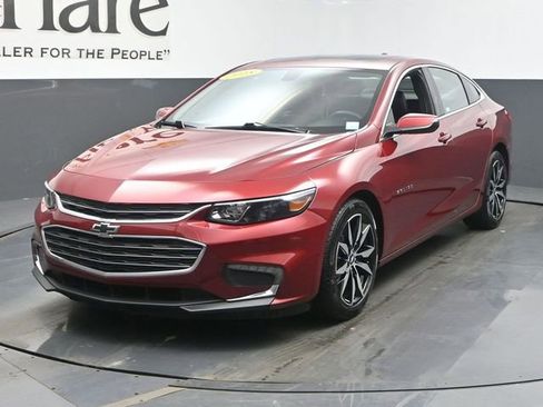 Used 2018 Chevrolet Malibu LT w/ Leather Package FWD image 32
