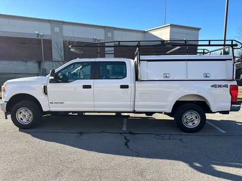 Used 2022 Ford F350 XL w/ Power Equipment Group image 3