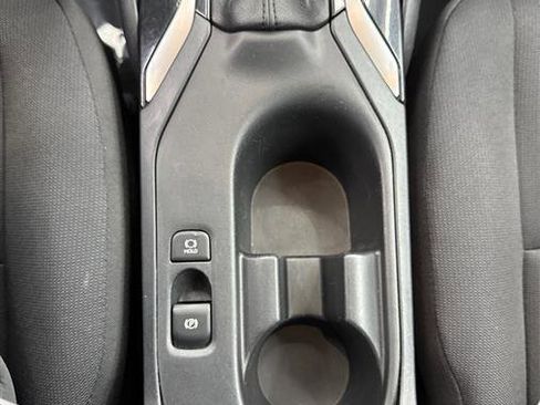 Used 2023 Toyota Corolla LE image 31