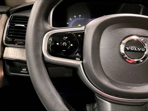 Certified 2023 Volvo XC90 B6 Ultimate image 19