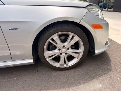 Used 2012 Mercedes-Benz E 350 4MATIC Sedan image 9