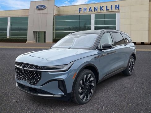 New 2026 Lincoln Nautilus Reserve w/ Jet Appearance Package image 3