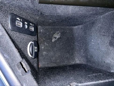Used 2019 Dodge Challenger SXT RWD image 24