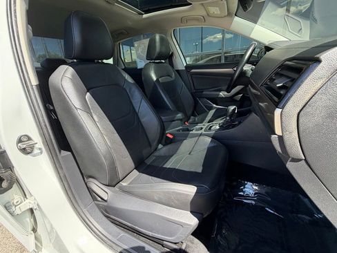 Used 2019 Volkswagen Jetta SEL Premium FWD image 27