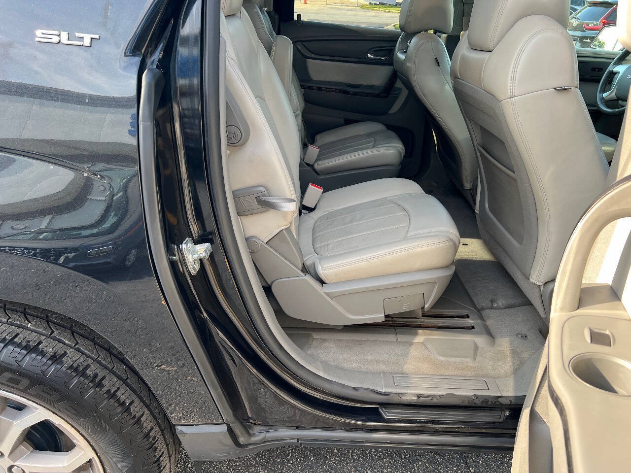 Used 2013 GMC Acadia SLT FWD image 28