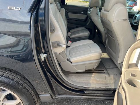 Used 2013 GMC Acadia SLT FWD image 28