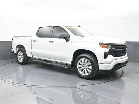 Used 2025 Chevrolet Silverado 1500 Custom AWD/4WD image 18