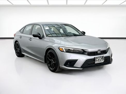 Used 2022 Honda Civic Sport image 3