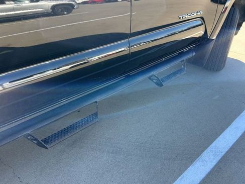 Used 2022 Toyota Tacoma SR5 image 3