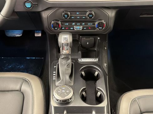 New 2026 Ford Bronco Outer Banks AWD/4WD image 16