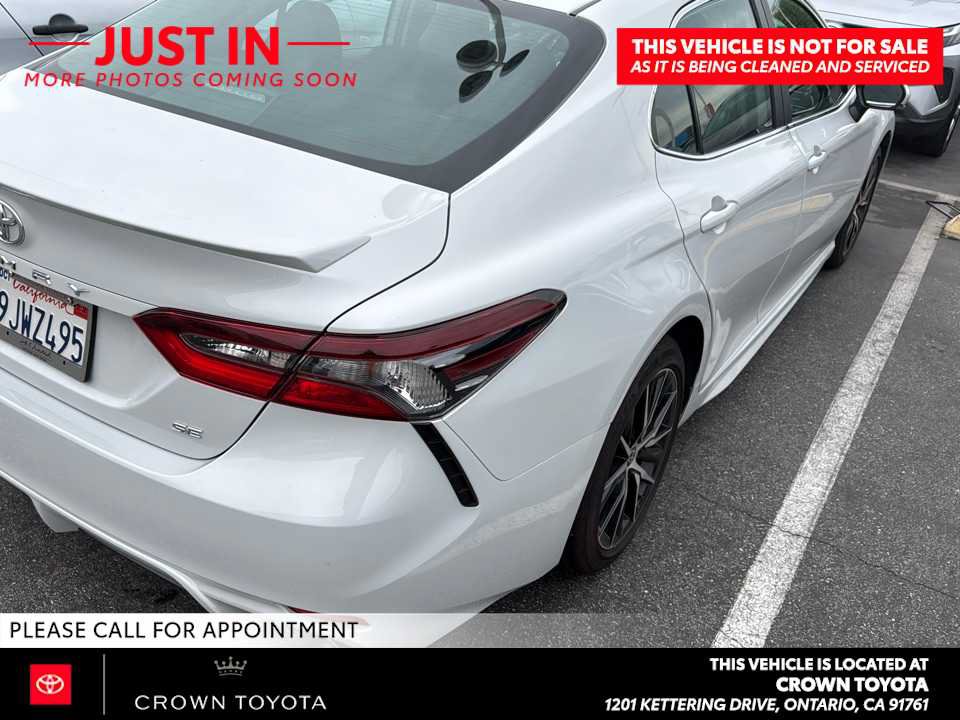 Certified 2024 Toyota Camry SE FWD image 3