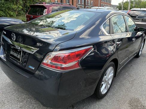 Used 2014 Nissan Altima 2.5 SV FWD image 6