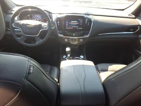 Used 2023 Chevrolet Traverse High Country AWD/4WD image 28