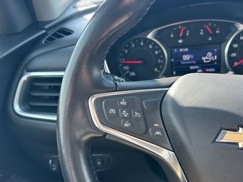 Used 2020 Chevrolet Equinox LT w/ Driver Convenience Package image 19