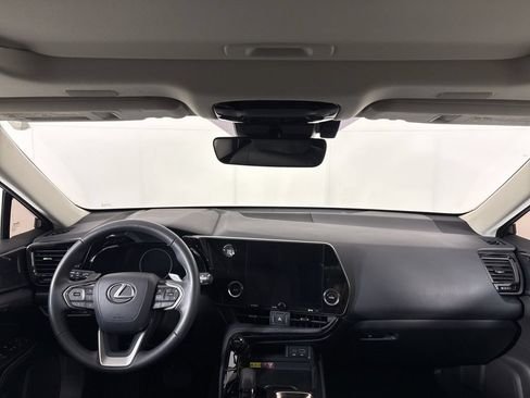 Used 2024 Lexus NX 250 FWD image 21