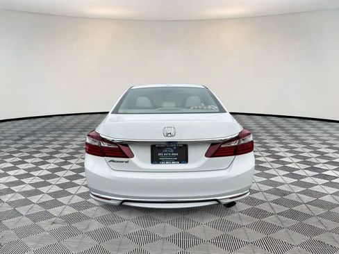 Used 2016 Honda Accord EX-L image 6