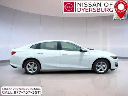 Used 2024 Chevrolet Malibu LS w/ Driver Confidence Package FWD image 2