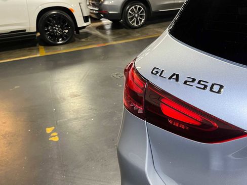 Used 2025 Mercedes-Benz GLA 250 4MATIC image 16