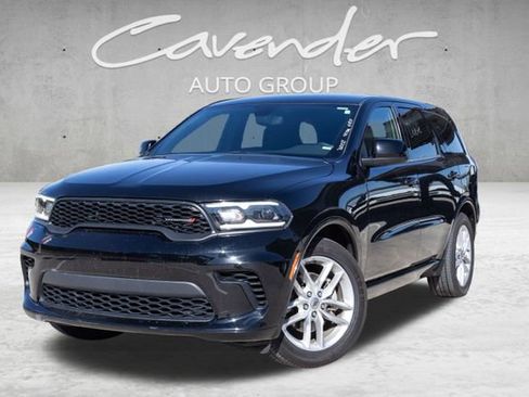 Used 2023 Dodge Durango GT image 1