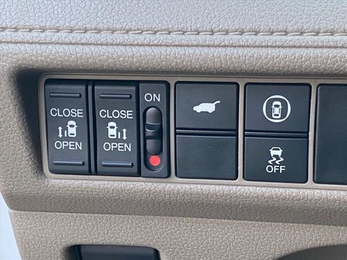 Used 2021 Honda Odyssey EX-L image 19