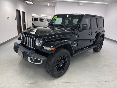Used 2023 Jeep Wrangler Unlimited Sahara w/ Cold Weather Group image 4