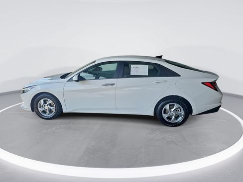 Certified 2023 Hyundai Elantra SE FWD image 8
