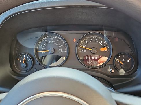 Used 2016 Jeep Compass Sport w/ Power Value Group image 17