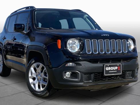 Used 2018 Jeep Renegade Latitude image 2