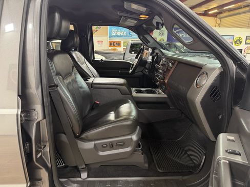 Used 2011 Ford F250 Lariat w/ Lariat Interior Pkg AWD/4WD image 21
