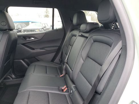 New 2026 Chevrolet Equinox LT w/ Convenience Package II image 9