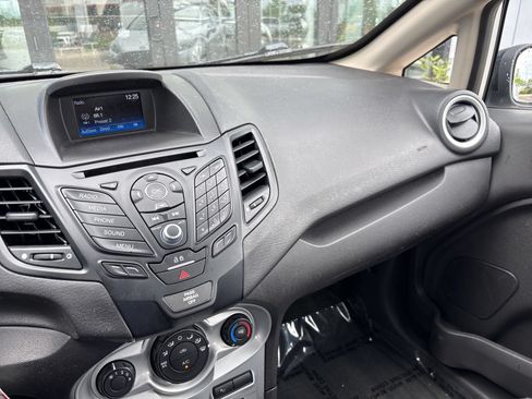 Used 2018 Ford Fiesta SE FWD image 20
