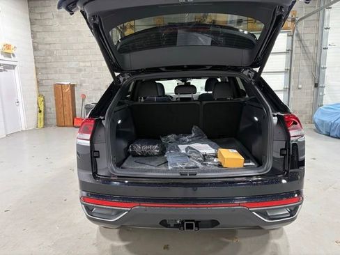 New 2026 Volkswagen Atlas Cross Sport SE AWD/4WD image 14