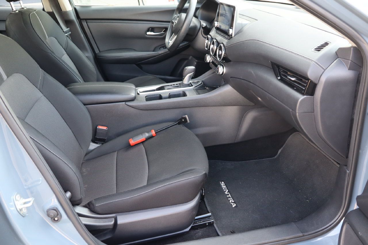 Used 2024 Nissan Sentra SV w/ Trunk Package FWD image 16