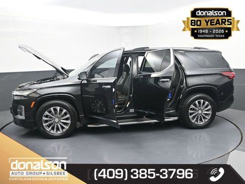 Used 2022 Chevrolet Traverse Premier image 23