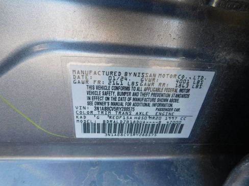 Used 2024 Nissan Sentra SV image 8