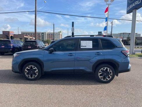 Used 2025 Subaru Forester AWD/4WD image 5