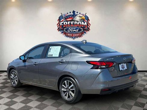 Used 2025 Nissan Versa SV FWD image 5