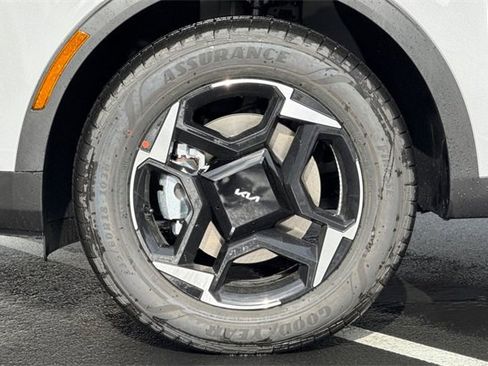 New 2026 Kia Sportage EX image 35