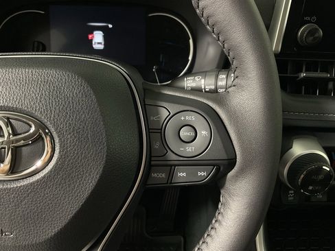 New 2025 Toyota RAV4 XLE image 27