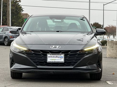 Used 2023 Hyundai Elantra SEL image 9