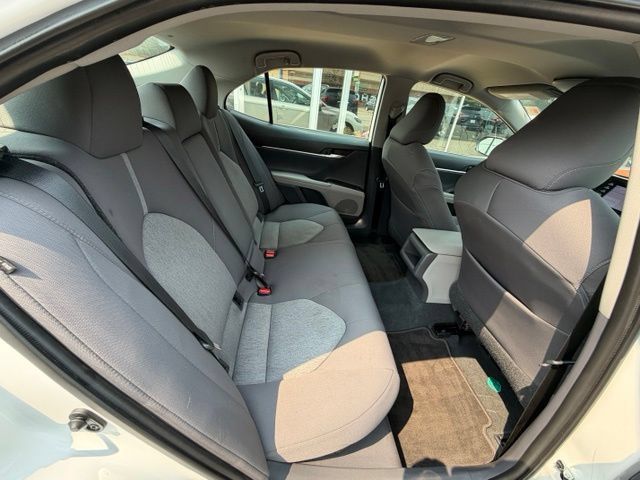 Used 2021 Toyota Camry LE FWD image 16