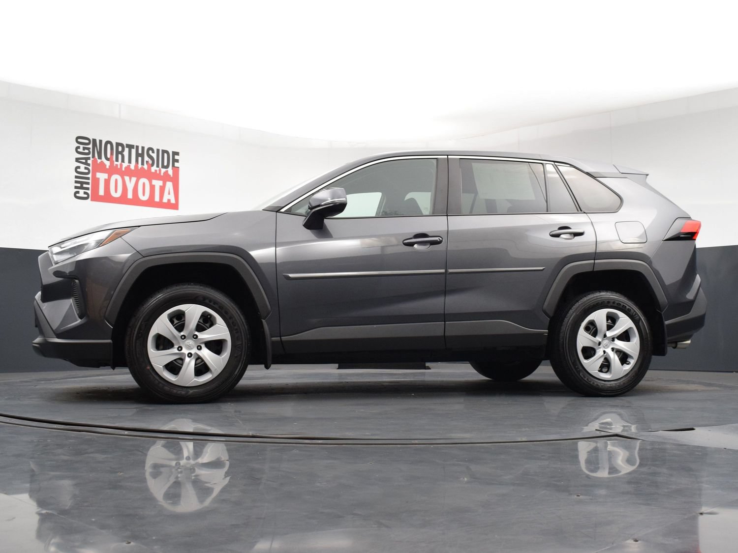 Used 2023 Toyota RAV4 LE AWD/4WD image 25