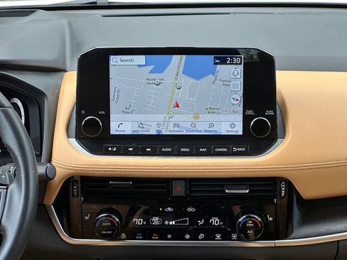 Used 2023 Nissan Rogue Platinum w/ Platinum Premium Package image 21