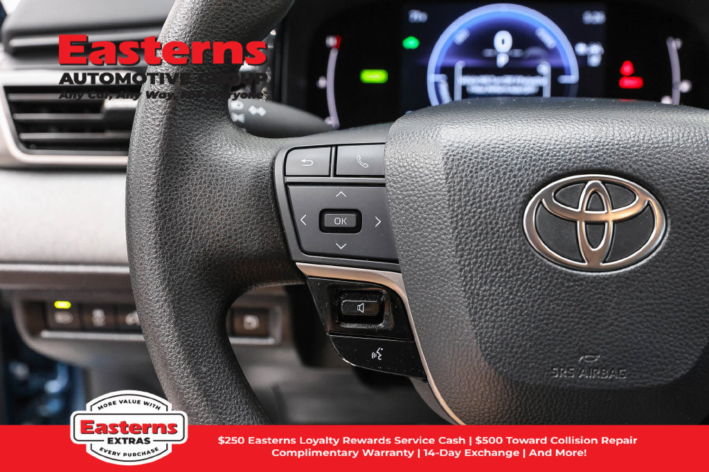 Used 2025 Toyota Camry LE FWD image 16