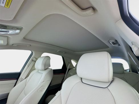 New 2026 Genesis GV70 2.5T Select AWD/4WD image 14