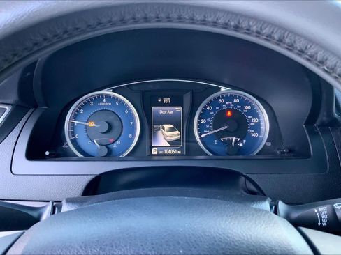 Used 2015 Toyota Camry XLE image 24